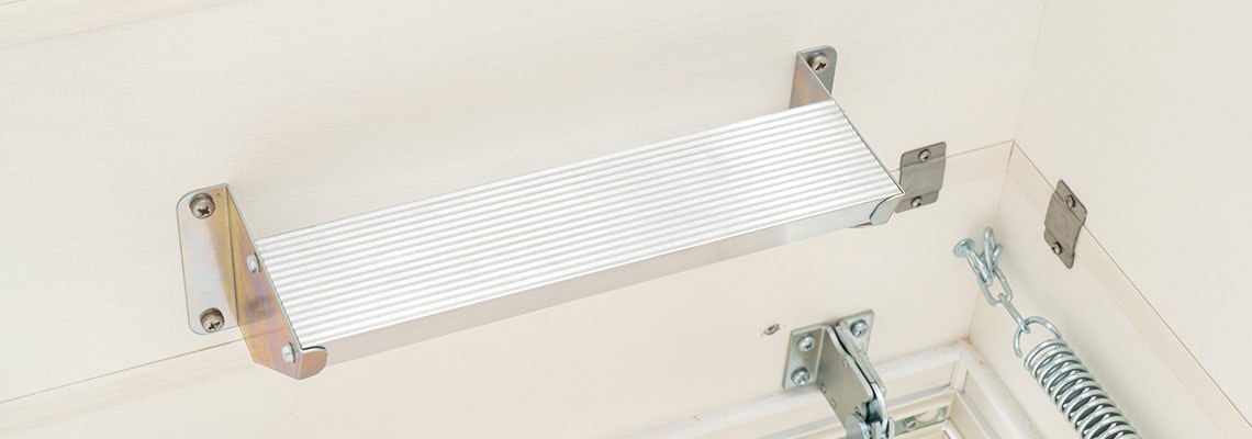 Tread included in the casing